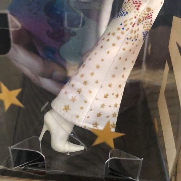 NEW Elvis Presley Barbie Signature Collection No more than 20k Made. - Picture 9 of 17